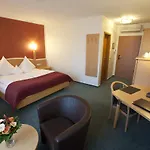 Merkur Hotel 4*