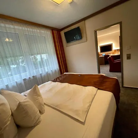Merkur Hotel 4*